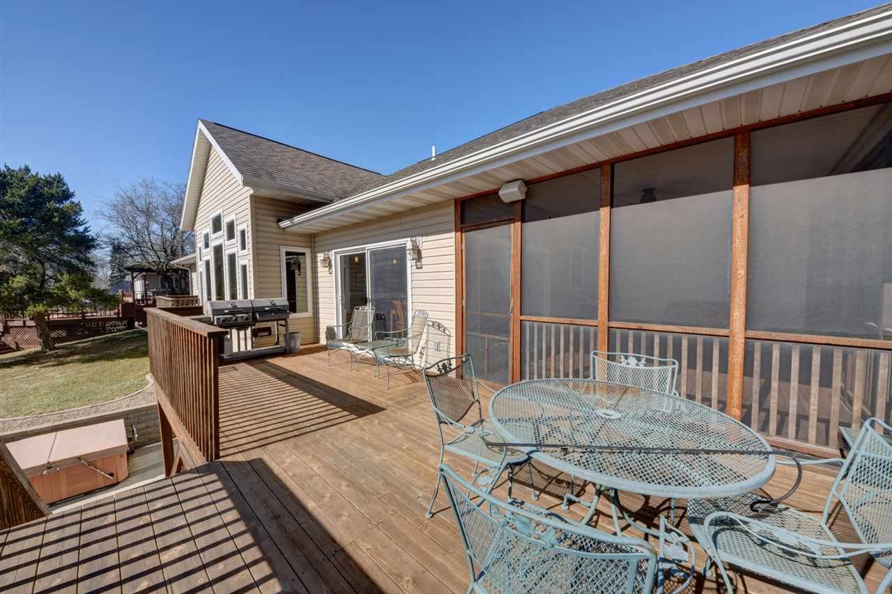 2147 Lakeview Ridge Drive Northeast Solon, IA 52333 - Photo 12 of 45 Gallery Image 12