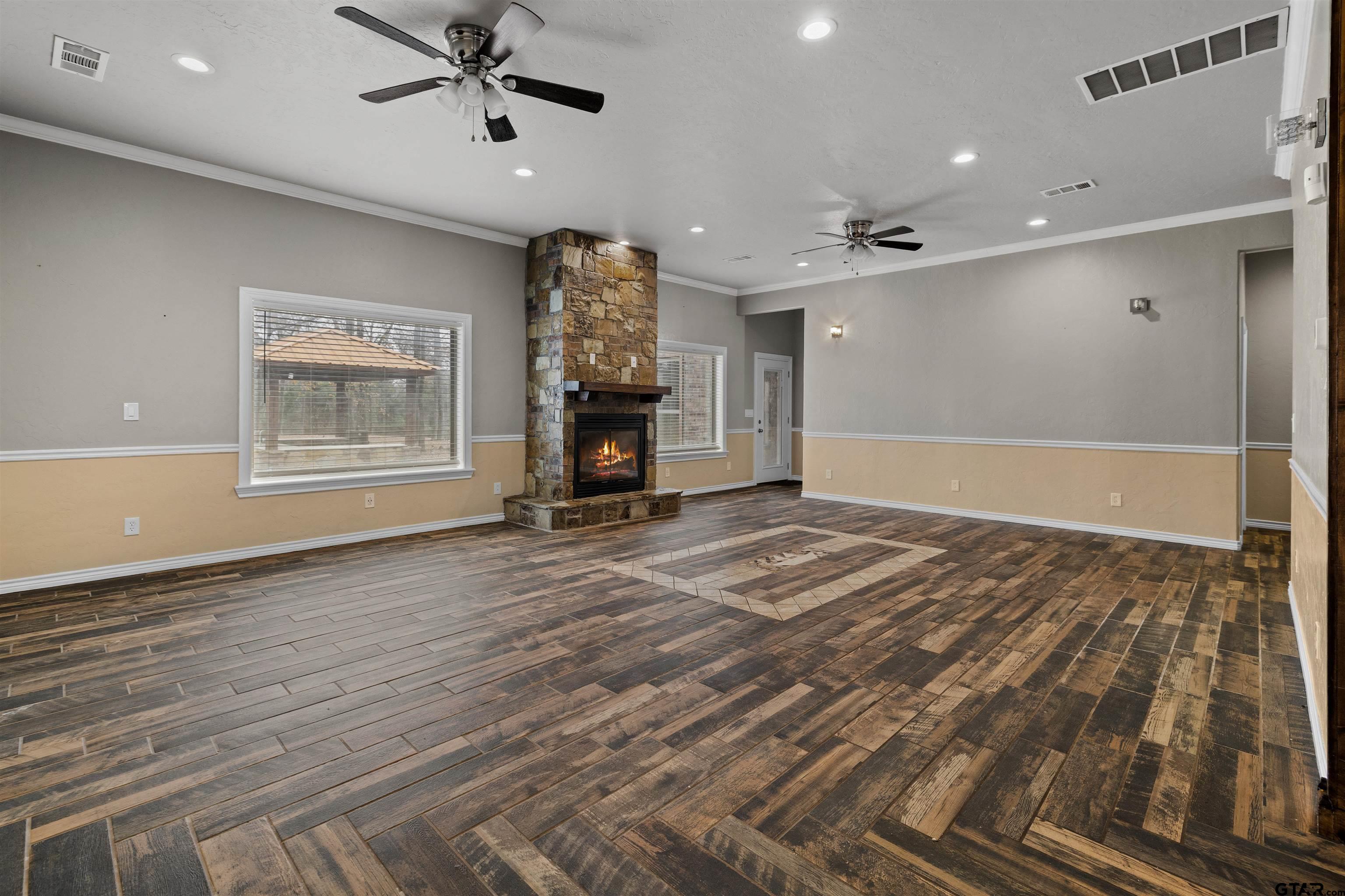 5796 Highway 271 Pittsburg, TX 75686 - Photo 11 of 43