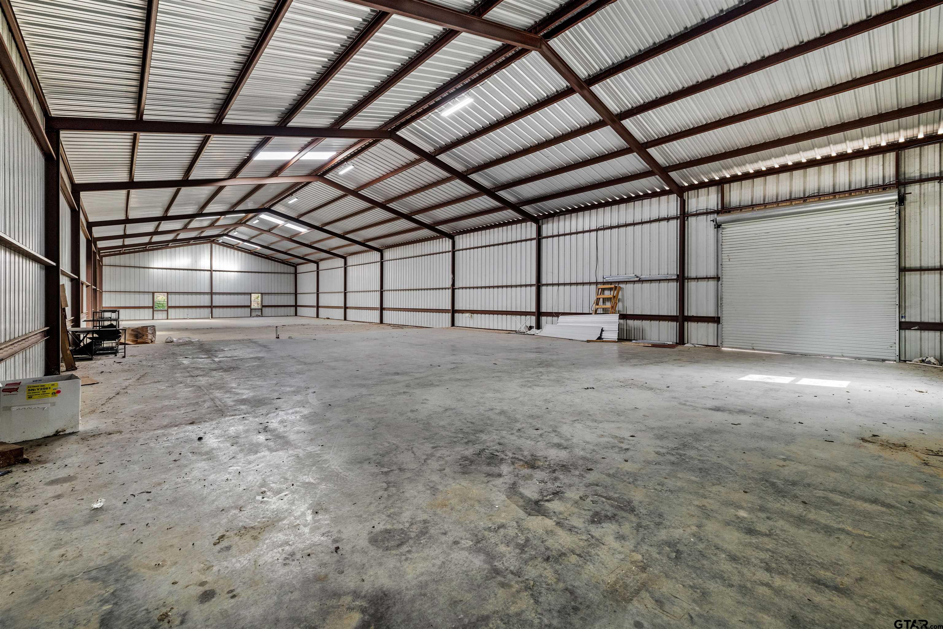 5796 Highway 271 Pittsburg, TX 75686 - Photo 4 of 43 a view of empty room