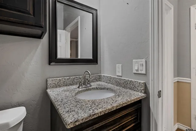 $694,500 | 5796 Highway 271, Pittsburg, TX 75686