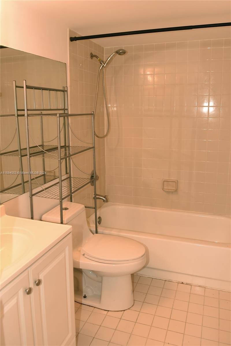 650 South Park Road, Unit 235 Hollywood, FL 33021 - Photo 24 of 40 Gallery Image 24