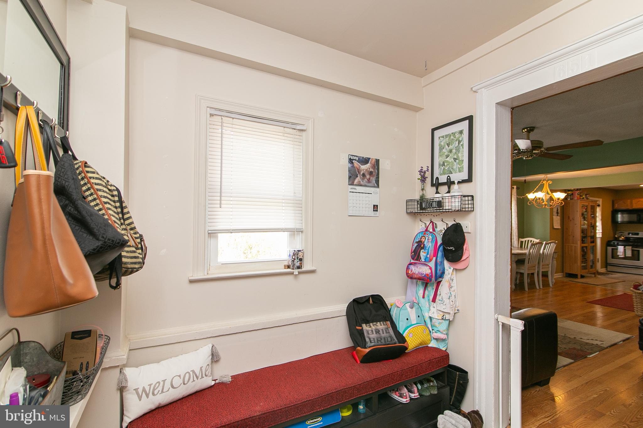 651 Sunset Avenue Maple Shade, NJ 08052 - Photo 3 of 30 Entryway/enclosed porch