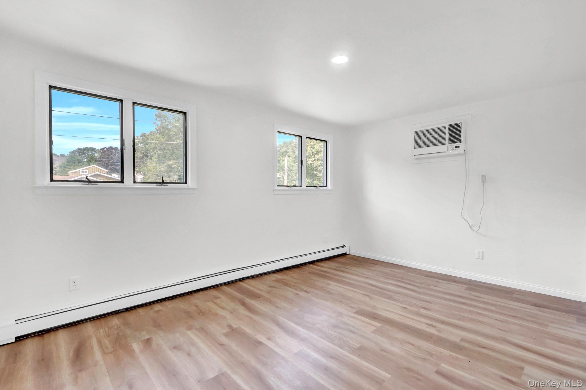 653 Meadow Road Smithtown, NY 11787 - Photo 22 of 34 Gallery Image 22
