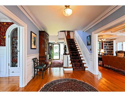 3 Currier Road Lynn, MA 01902 - Photo 2 of 14 Gallery Image 2