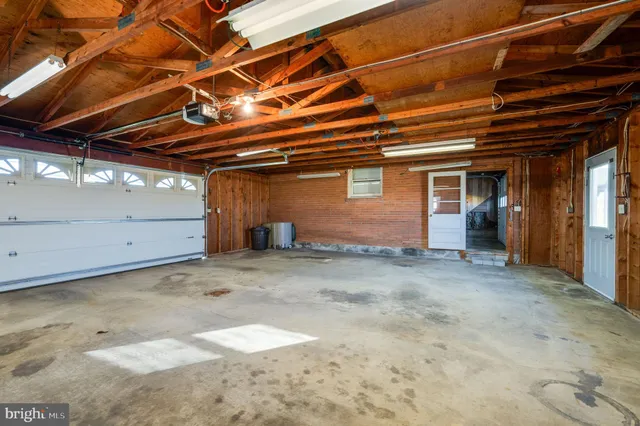 $339,900 | 52 Crystal Cave Road, Kutztown, PA 19530