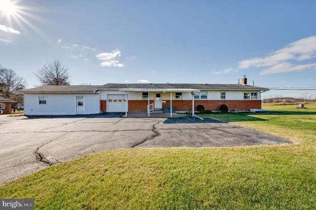 $339,900 | 52 Crystal Cave Road, Kutztown, PA 19530