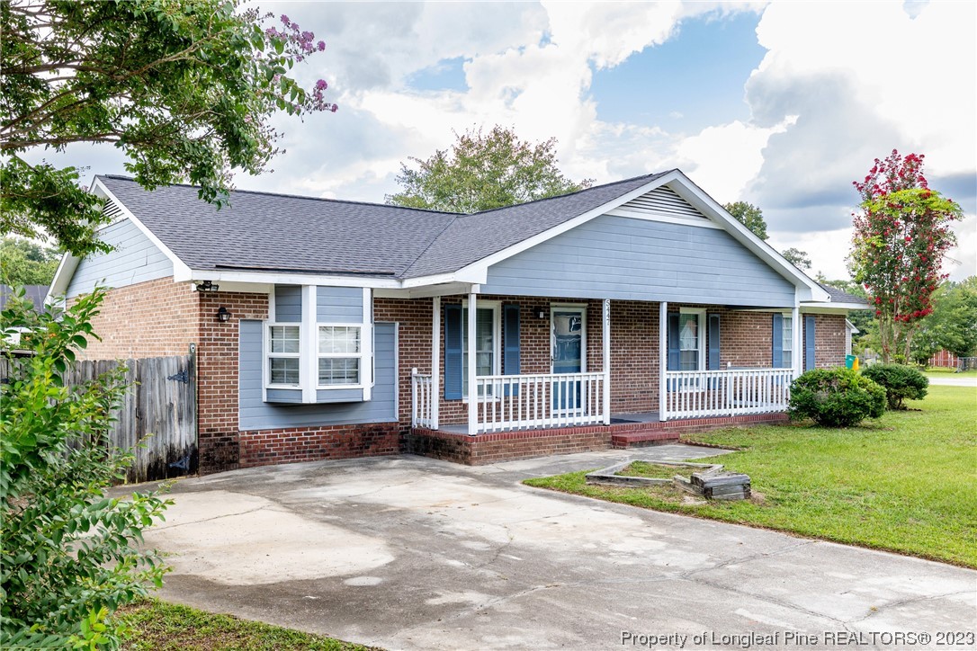 5447 Archer Road Hope Mills, NC 28348 - Photo 3 of 30 Gallery Image 3