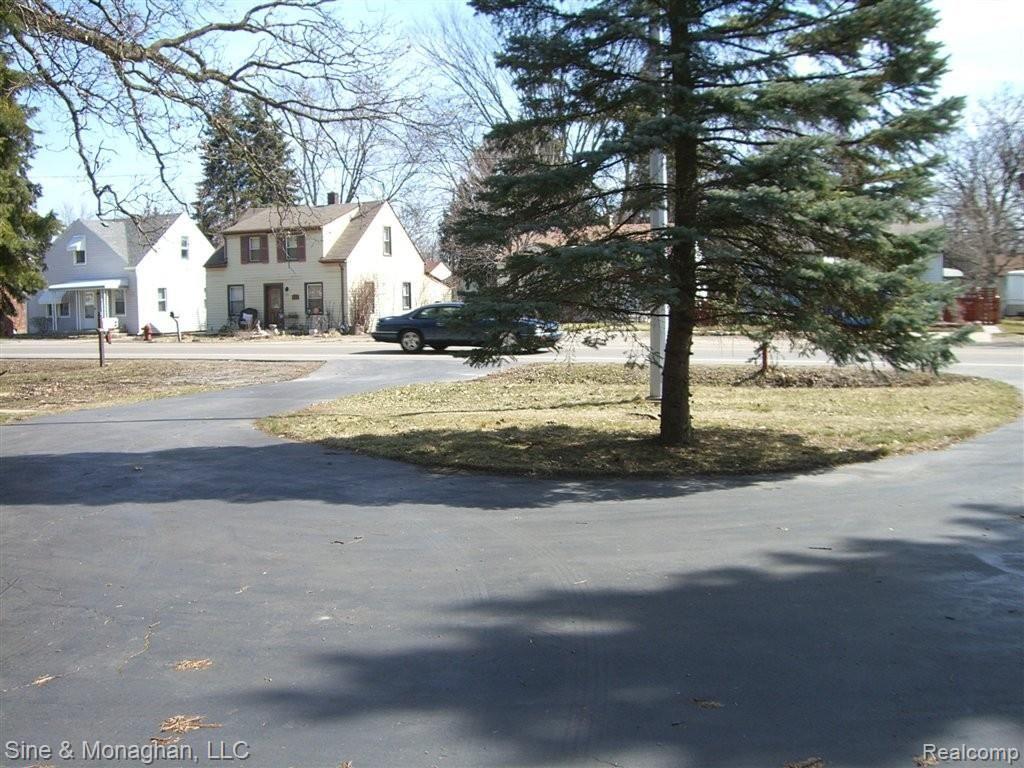 19795 Inkster Road Livonia, MI 48152 - Photo 7 of 7 Circle Drive