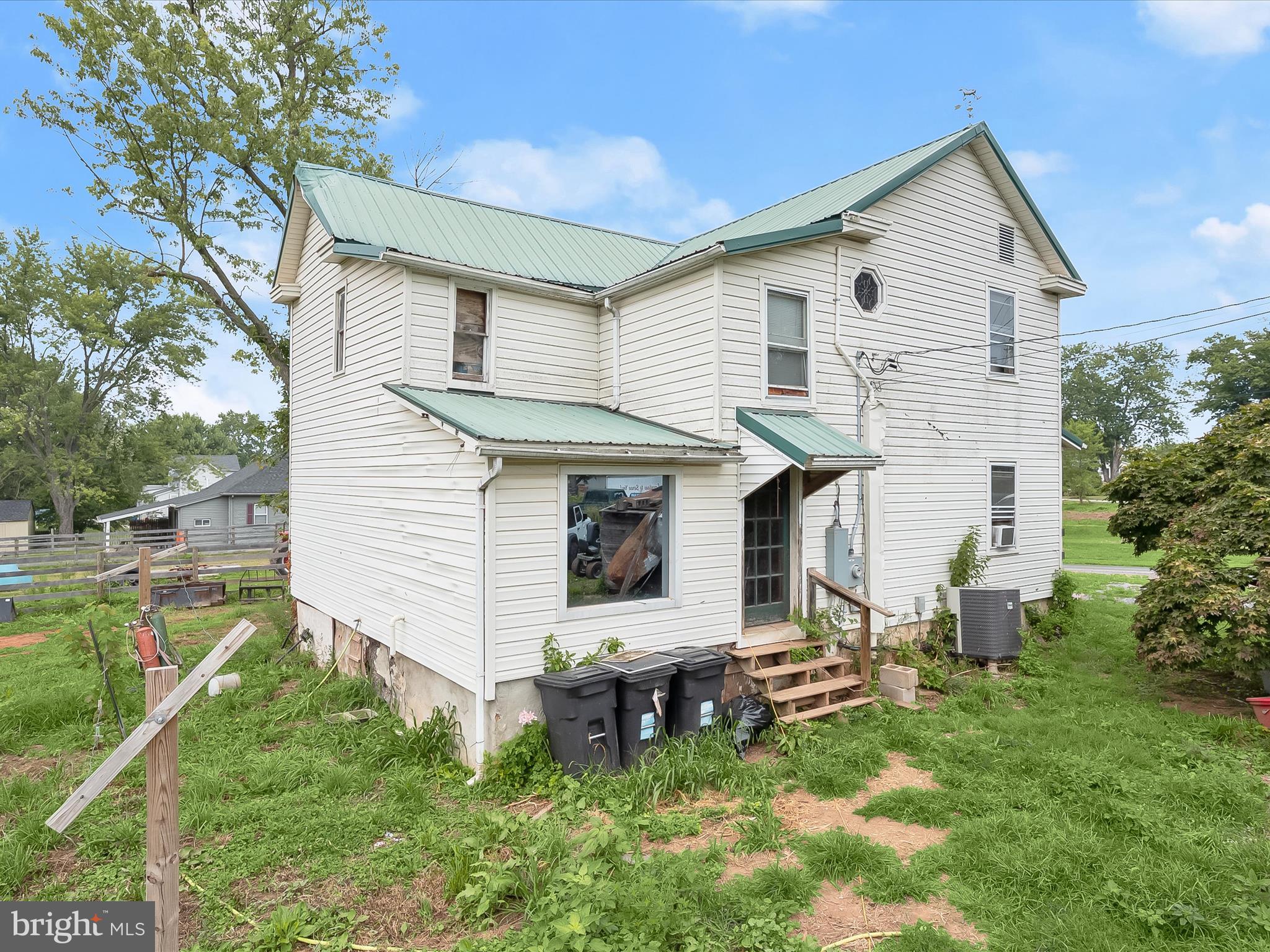 430 Bucher John Road Union Bridge, MD 21791 - Photo 13 of 40 a front view of house with a garden