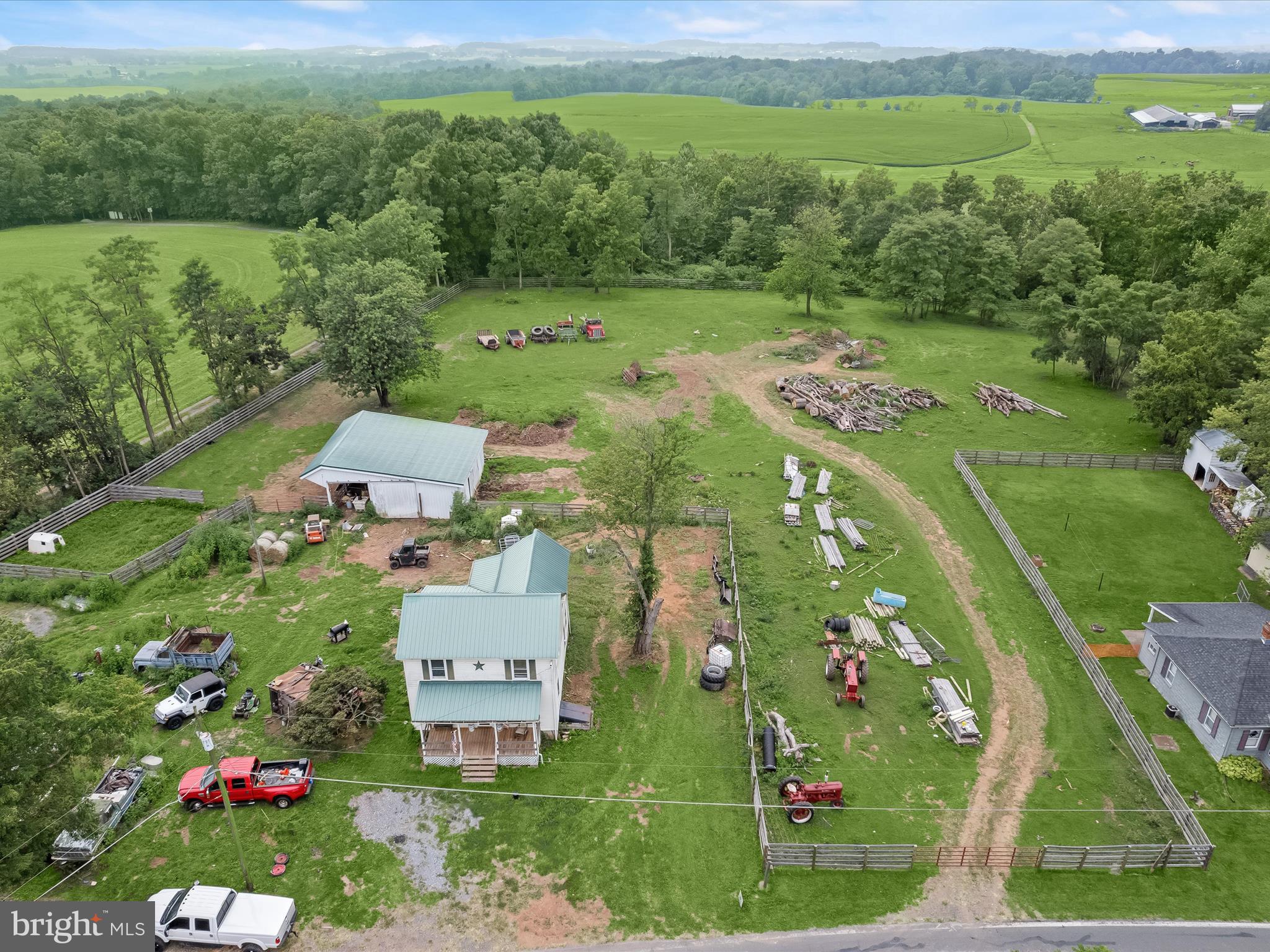 430 Bucher John Road Union Bridge, MD 21791 - Photo 4 of 40 a view of a table and chairs in the garden