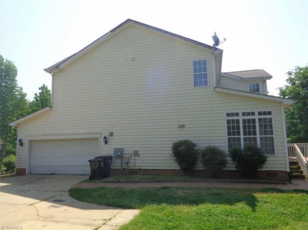 715 Number Ten Way Oak Ridge, NC 27310 - Photo 2 of 10
