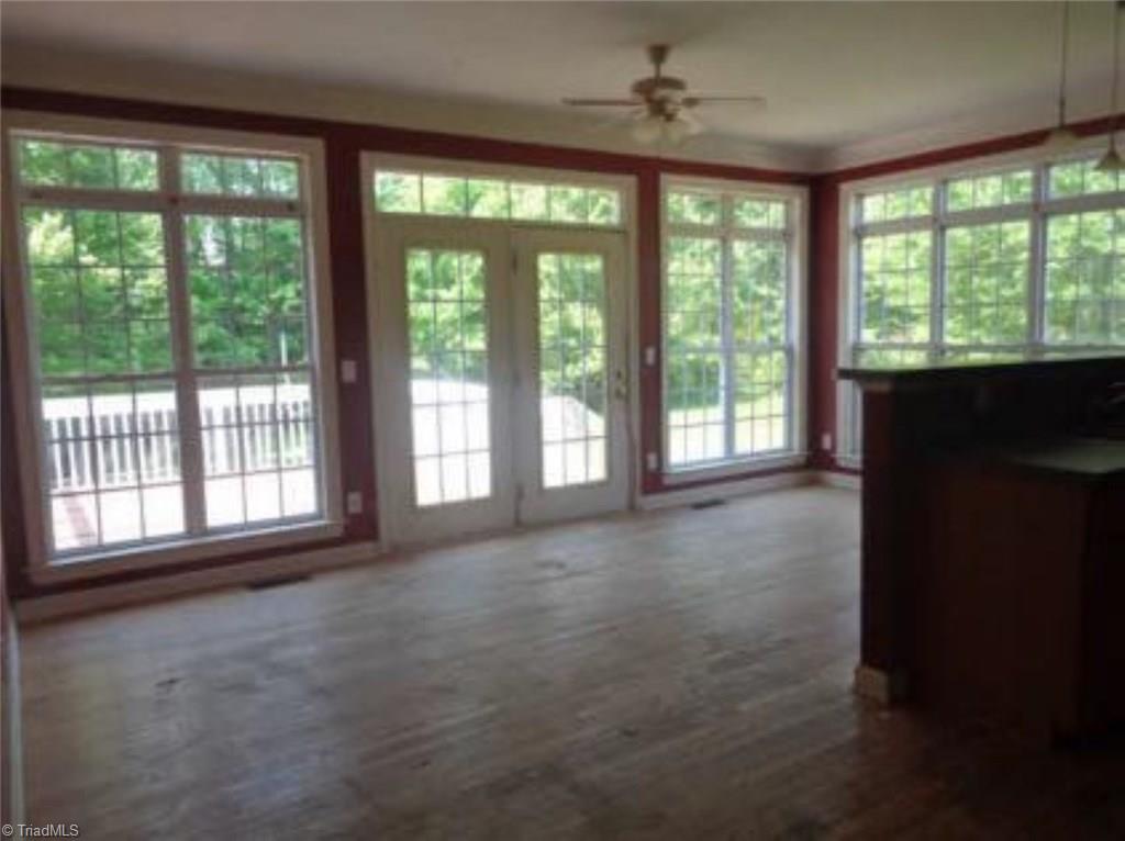 715 Number Ten Way Oak Ridge, NC 27310 - Photo 4 of 10