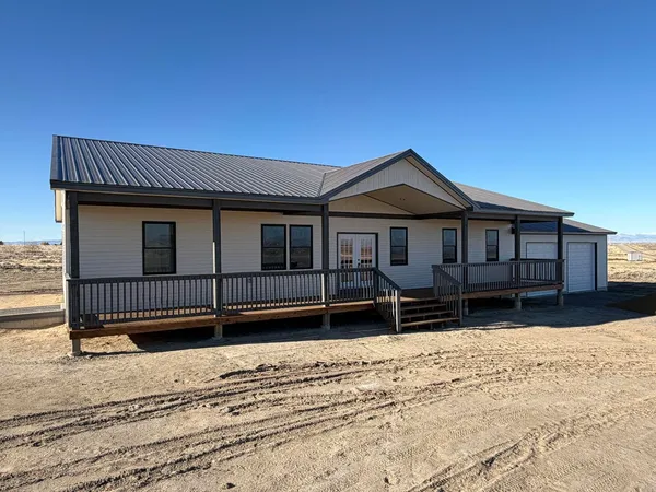 $585,000 | 25 Jean Circle, Riverton, WY 82501