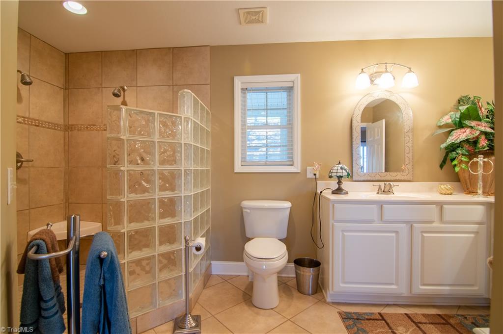 985 Country Club Road Glade Valley, NC 28627 - Photo 15 of 47 Gallery Image 15
