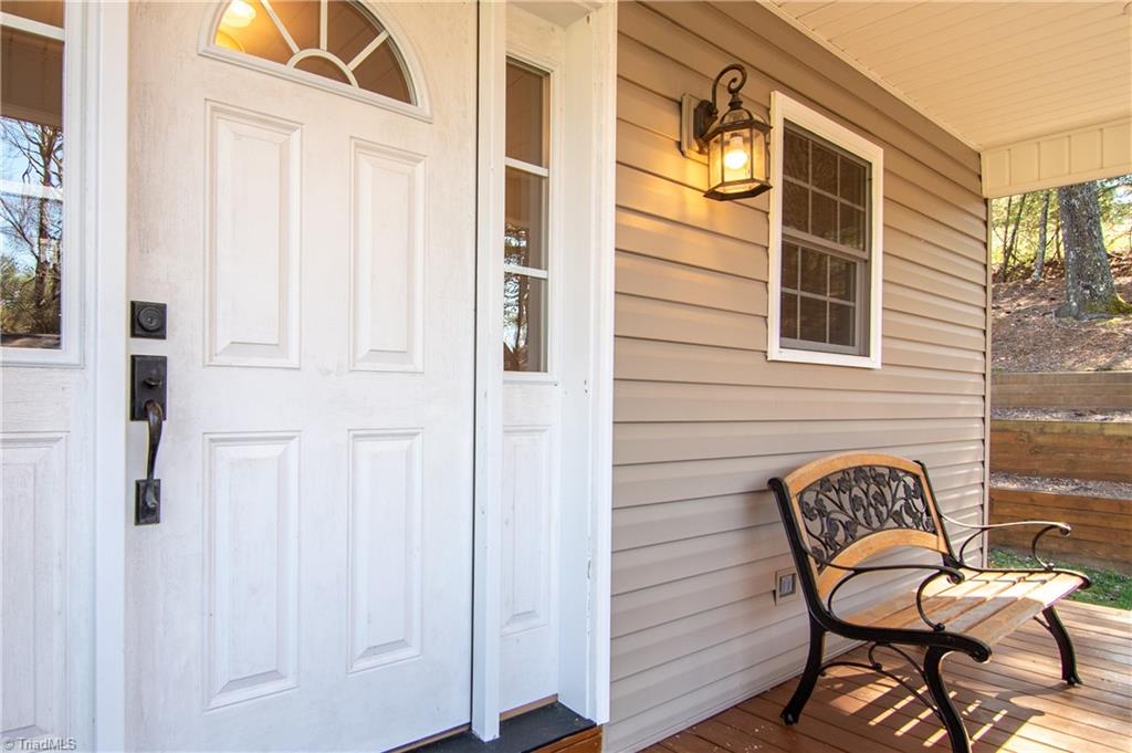 985 Country Club Road Glade Valley, NC 28627 - Photo 6 of 47 Gallery Image 6