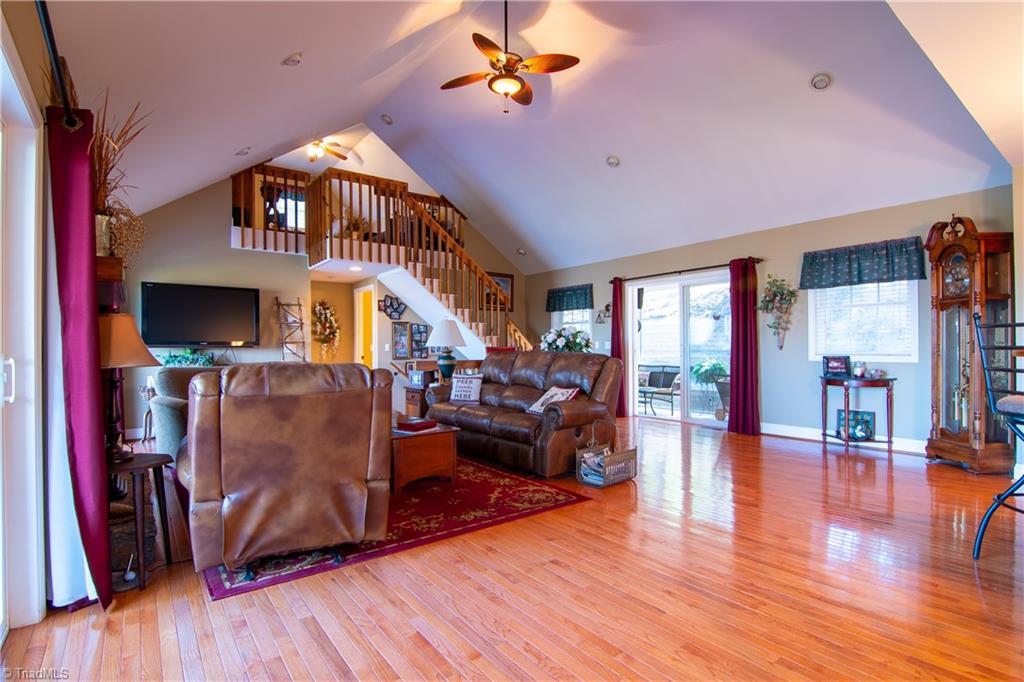 985 Country Club Road Glade Valley, NC 28627 - Photo 8 of 47 Gallery Image 8