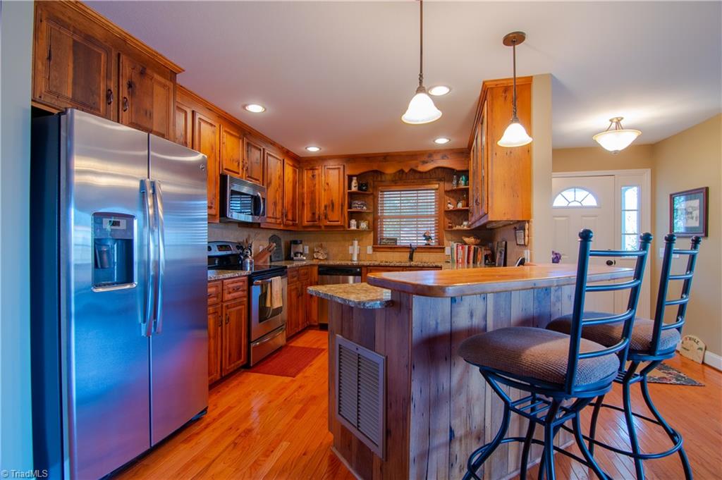 985 Country Club Road Glade Valley, NC 28627 - Photo 10 of 47 Gallery Image 10