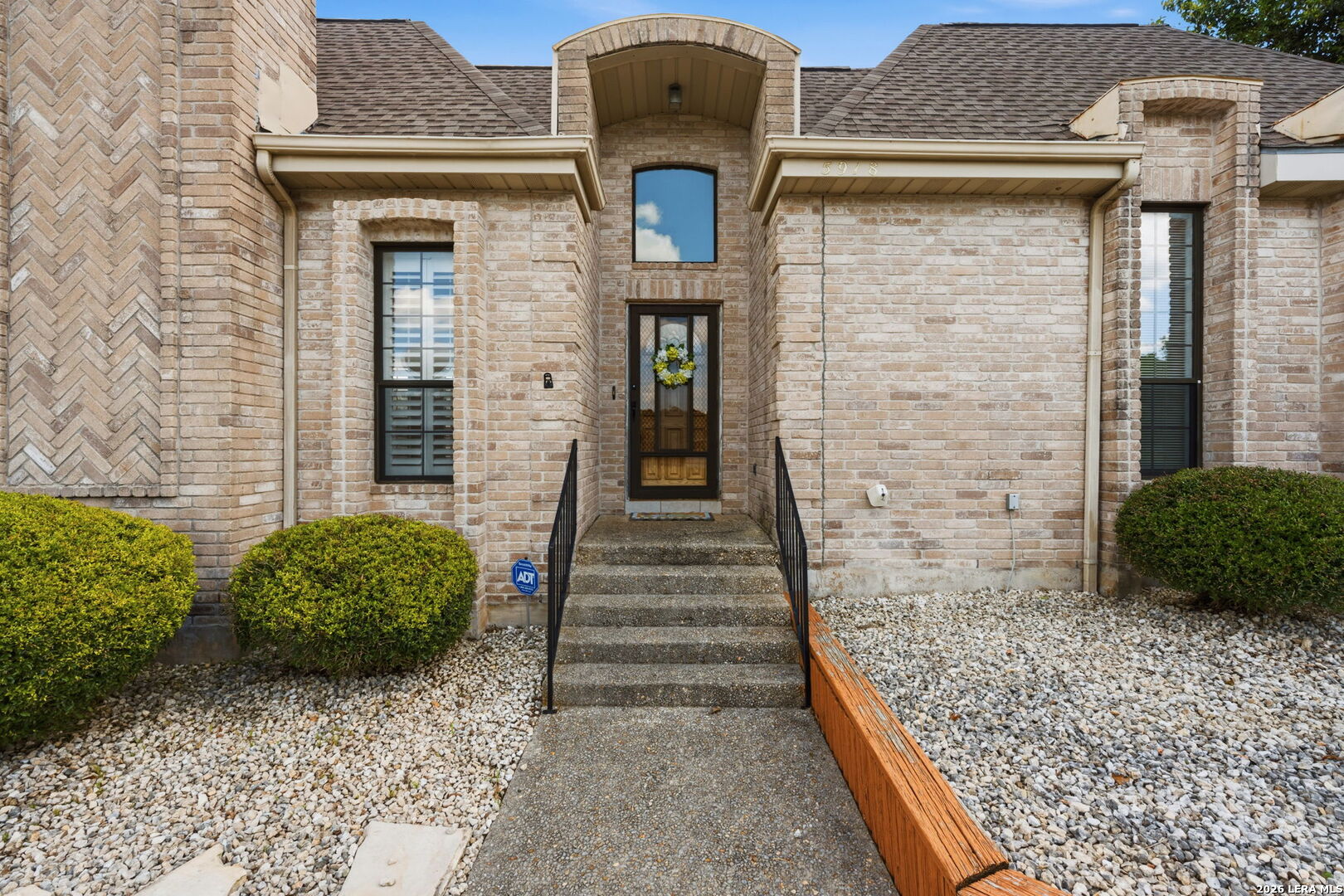 5918 Brook Falls Windcrest, TX 78239 - Photo 3 of 34