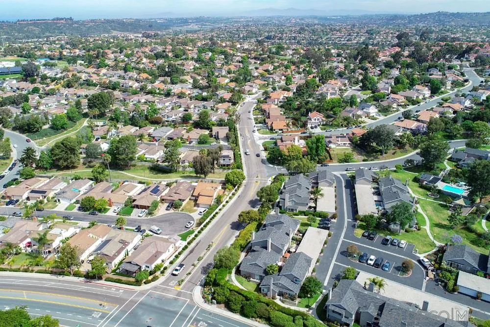 433 Village Run East Encinitas, CA 92024 - Photo 25 of 25 an aerial view of multiple house