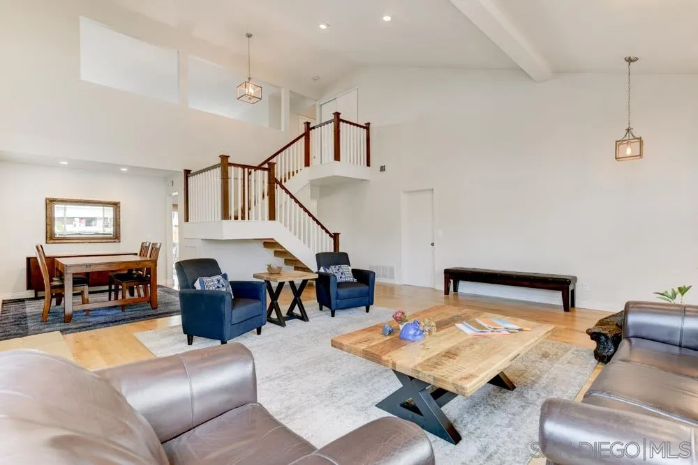 433 Village Run East Encinitas, CA 92024 - Photo 4 of 25 a living room with furniture