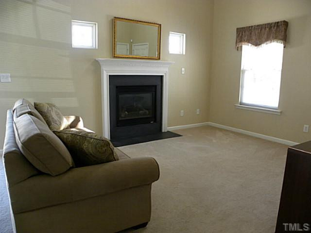 11049 Feather Grass Lane Raleigh, NC 27613 - Photo 3 of 14 Living Room