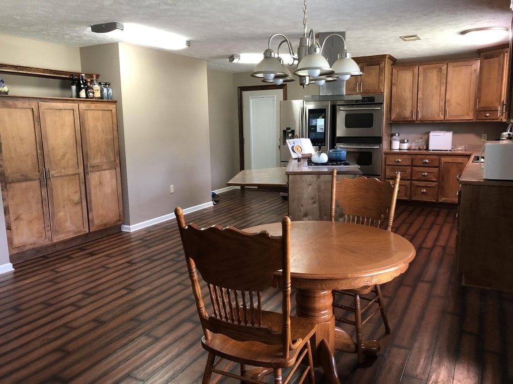 51 Dinan Salem Road Tylertown, MS 39667 - Photo 3 of 19 KITCHEN/DINING