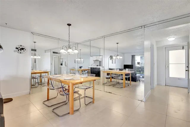 $227,500 | 301 Southeast 3rd Street, Unit 309, Dania Beach, FL 33004