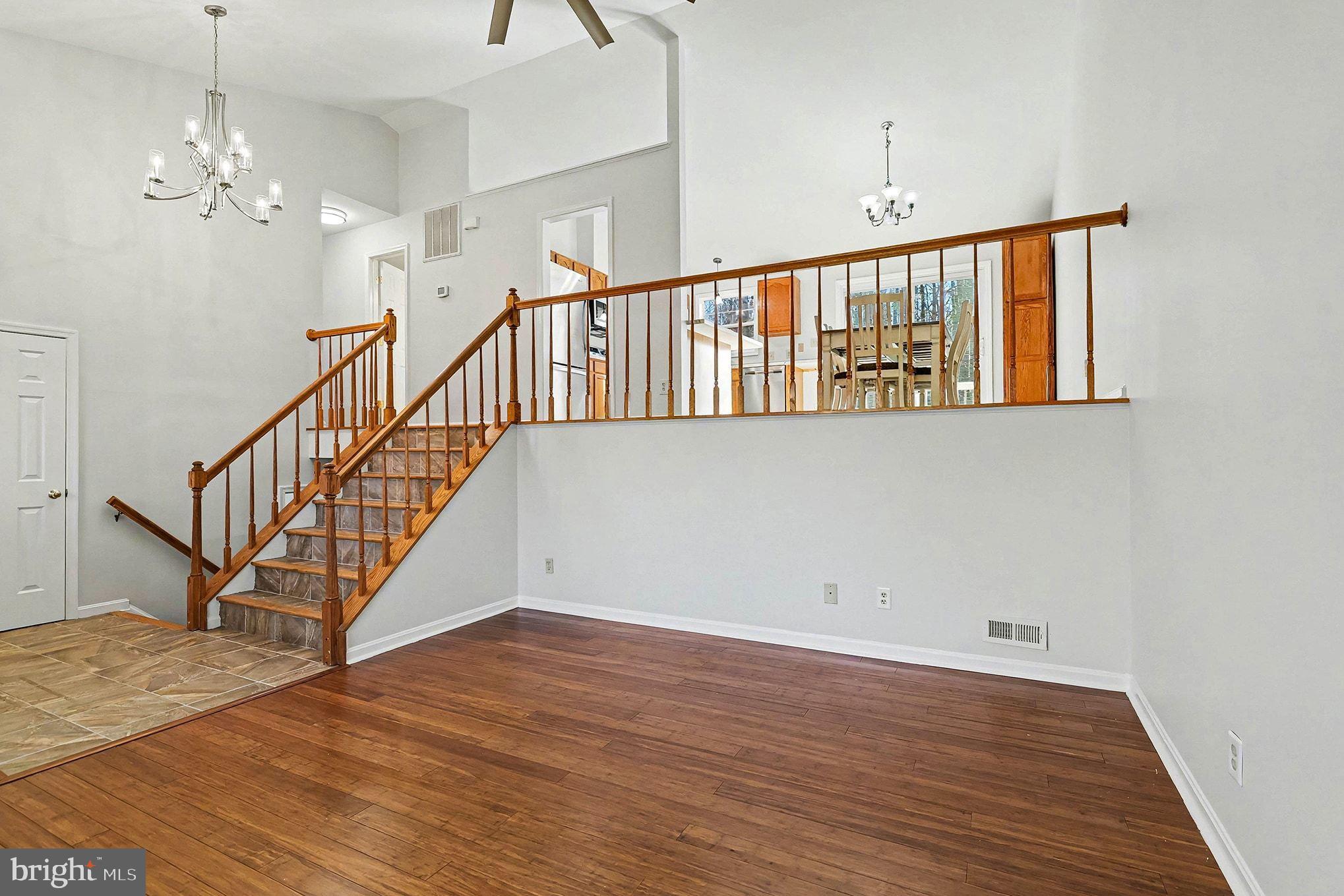 7200 Cloverhill Road Spotsylvania, VA 22551 - Photo 4 of 25 Living Room