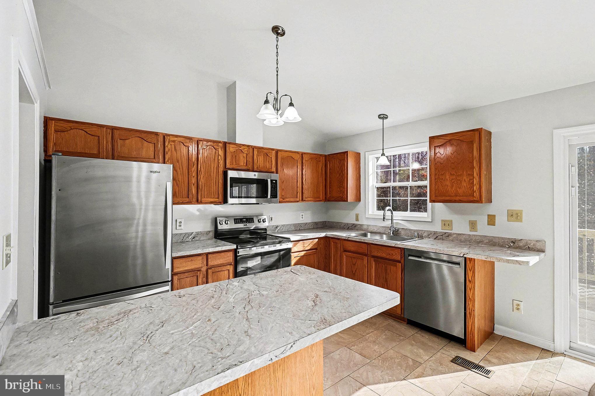 7200 Cloverhill Road Spotsylvania, VA 22551 - Photo 7 of 25