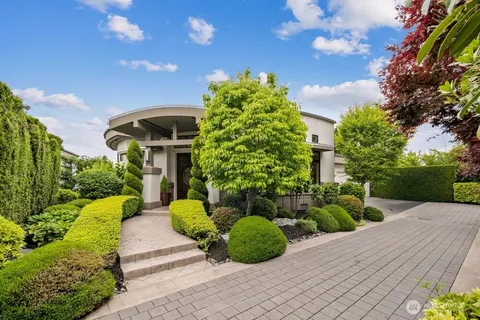 $3,110,000 | 7619 115th Place Northeast, Kirkland, WA 98033