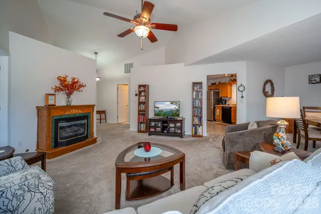 $300,000 | 131 Ewarts Pond Road, Hendersonville, NC 28739