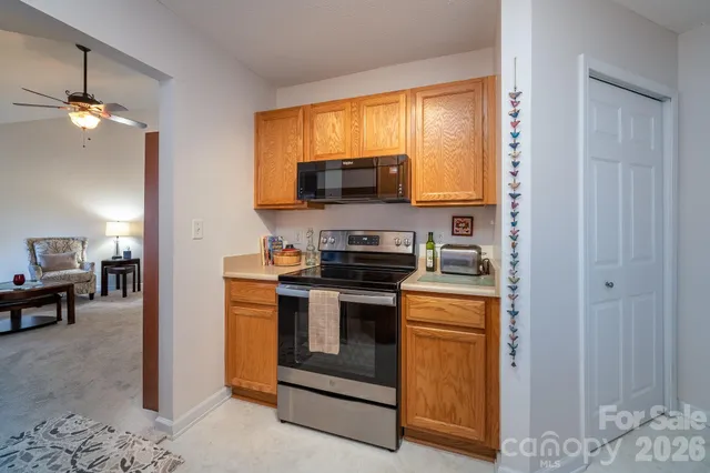 $300,000 | 131 Ewarts Pond Road, Hendersonville, NC 28739