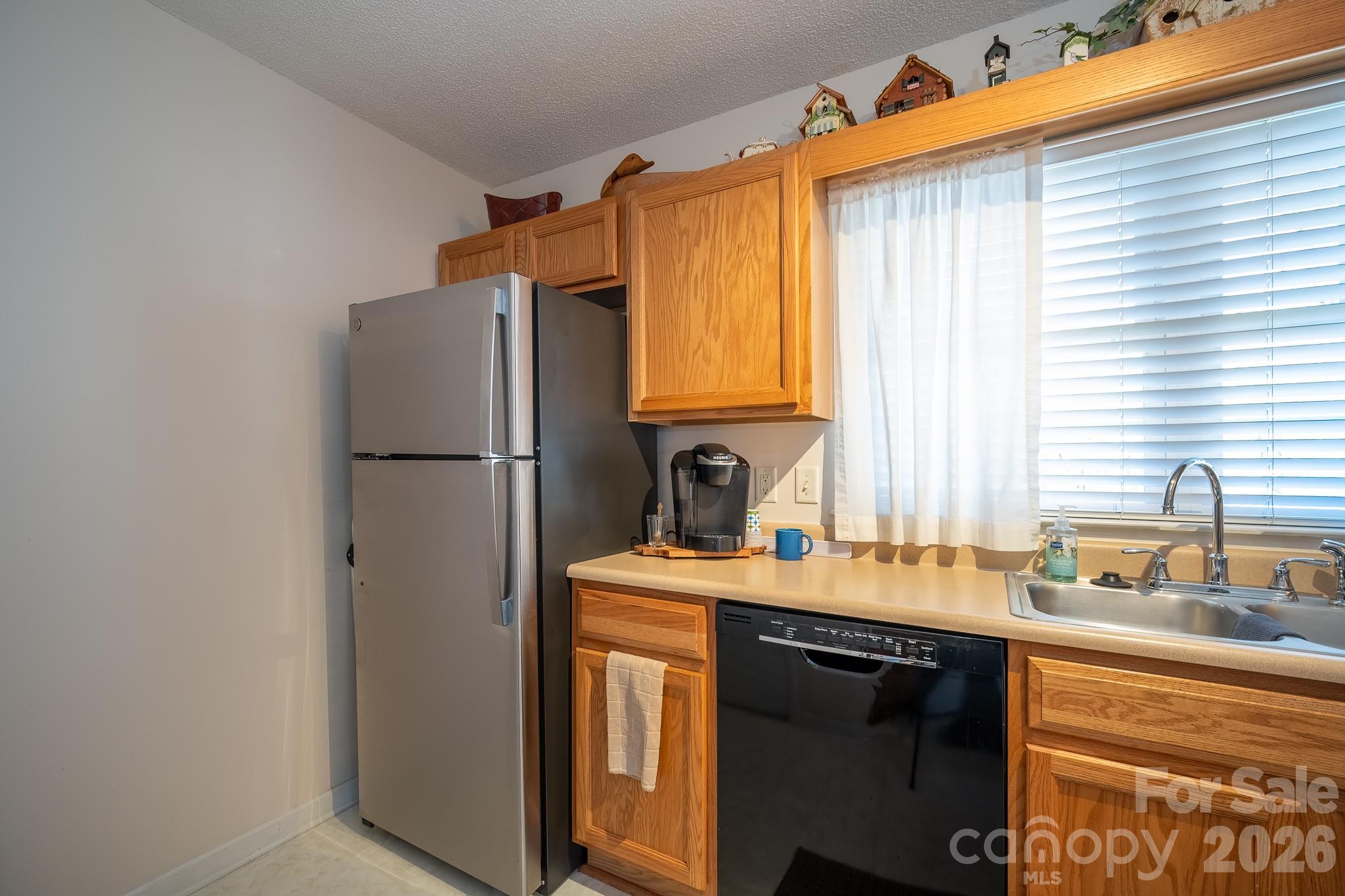 131 Ewarts Pond Road Hendersonville, NC 28739 - Photo 14 of 46