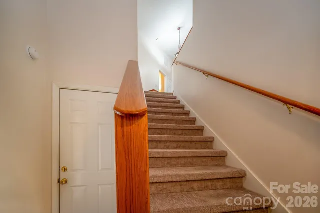 $300,000 | 131 Ewarts Pond Road, Hendersonville, NC 28739