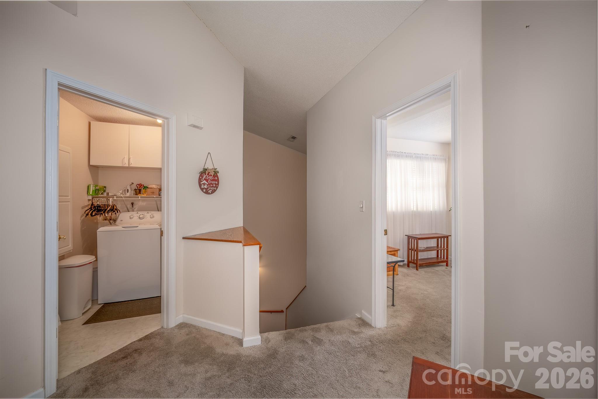 131 Ewarts Pond Road Hendersonville, NC 28739 - Photo 4 of 46