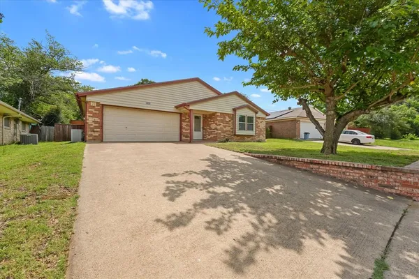 $380,000 | 1926 Creek Wood Court, Irving, TX 75060