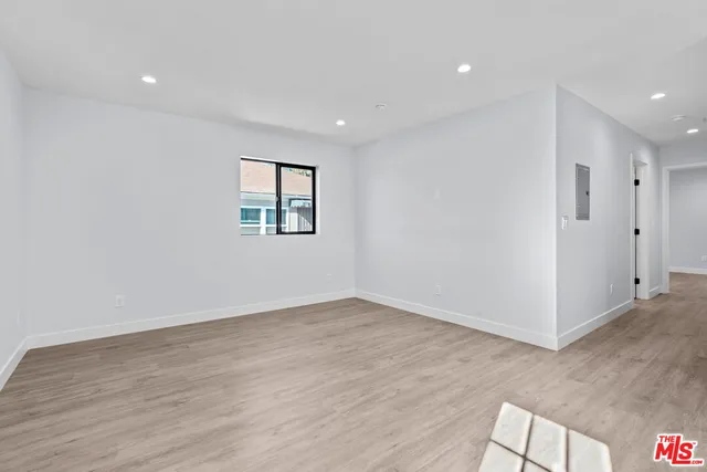 $3,700 | 1518 1/2 Stearns Drive, Los Angeles, CA 90035