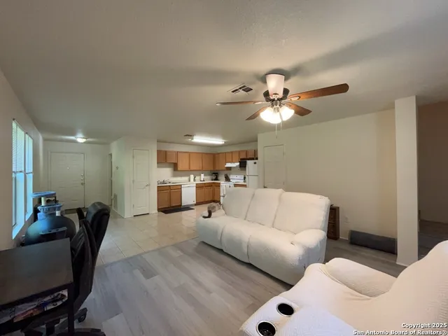 $1,495 | 3853 Maverick Creek, San Antonio, TX 78247