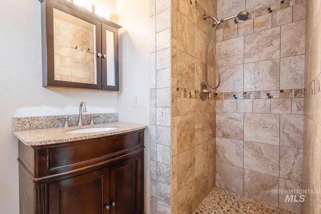 $350,000 | 2490 Pine Avenue, Payette, ID 83661