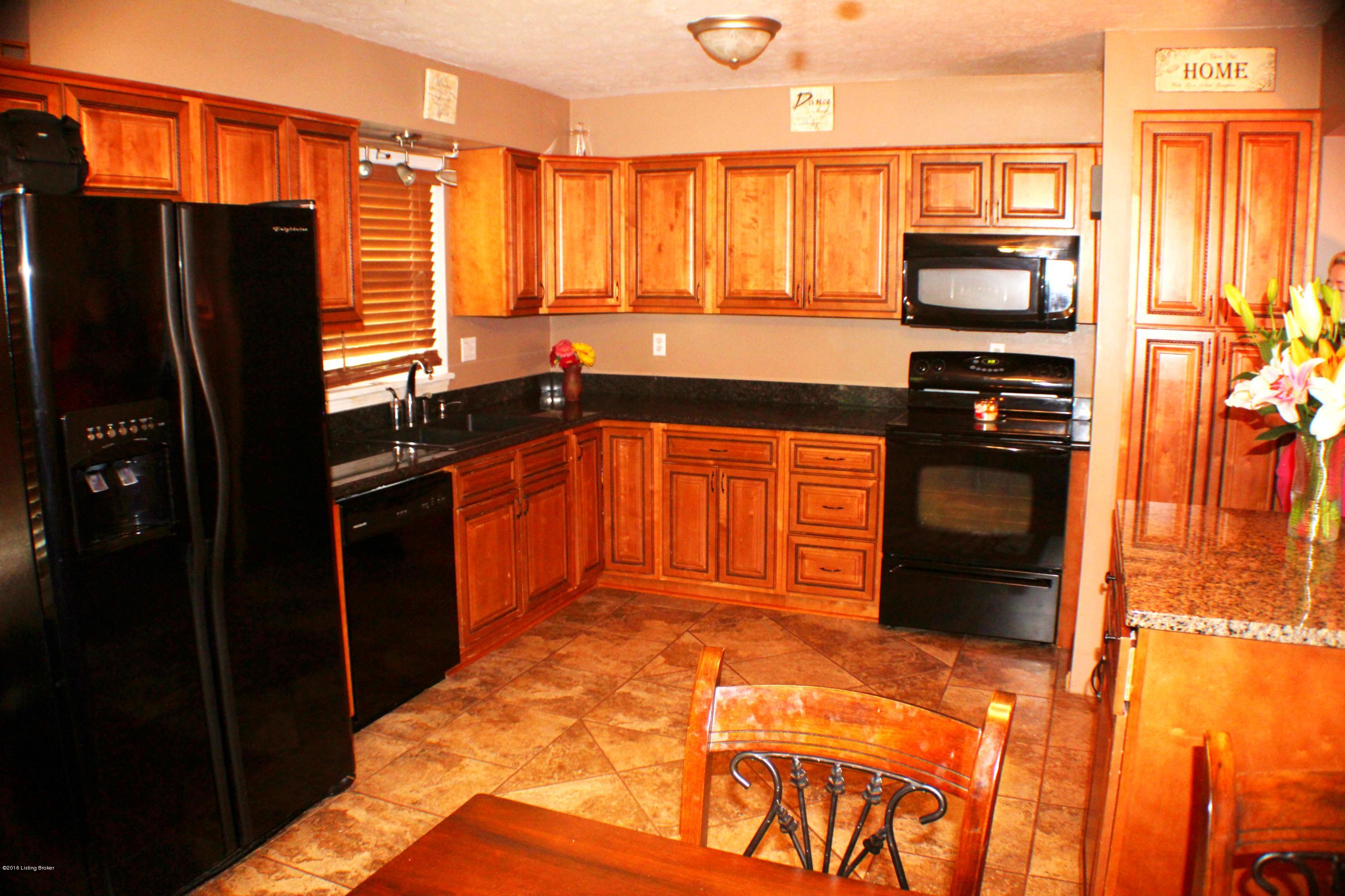 820 Flicker Road Louisville, KY 40214 - Photo 9 of 27 Kitchen 2