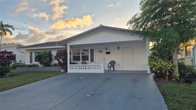 $359,500 | 5715 Northwest 84th Terrace, Tamarac, FL 33321