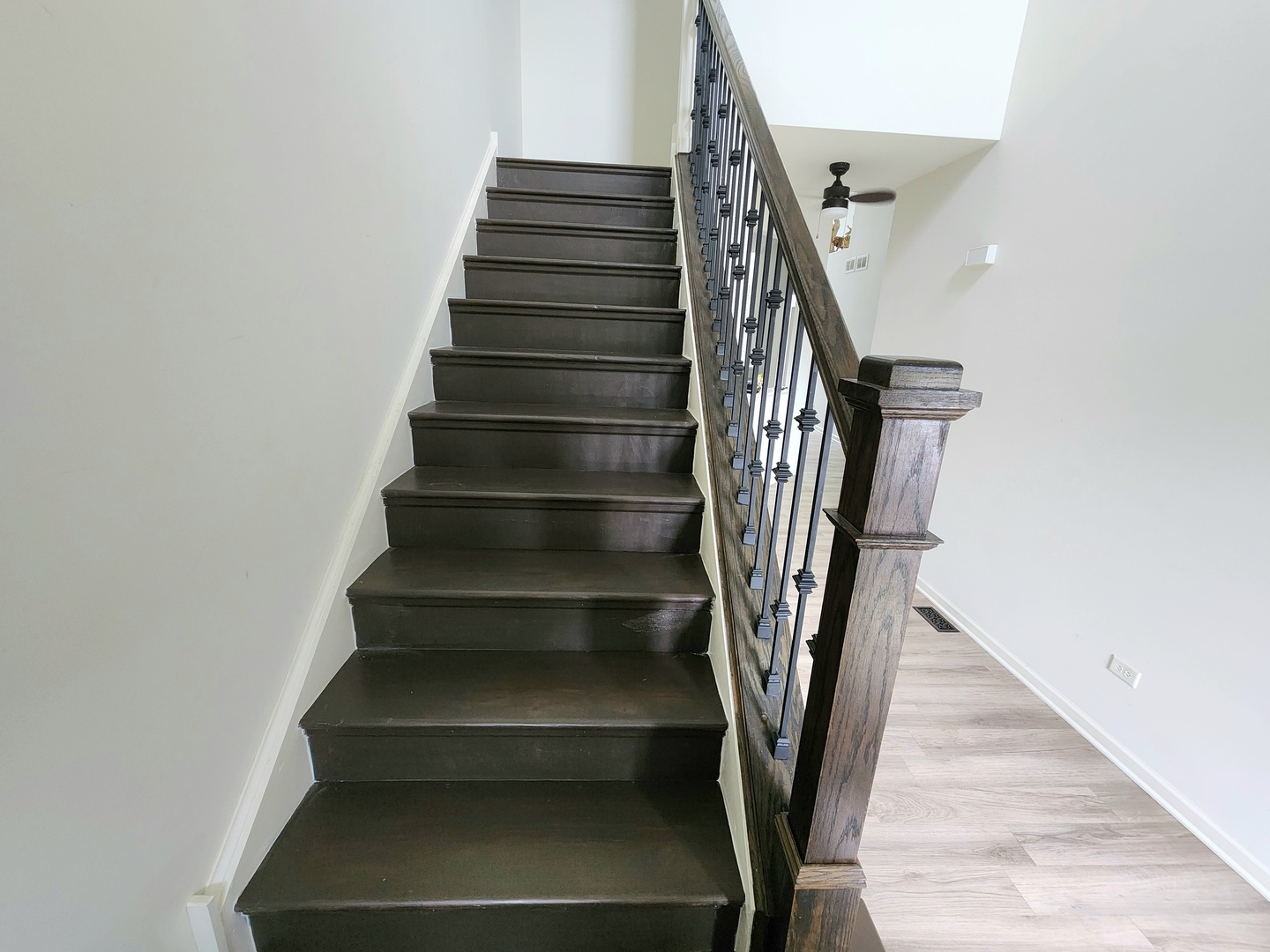 2003 Magenta Lane Algonquin, IL 60102 - Photo 15 of 29 a view of entryway