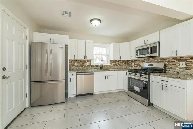 $679,900 | 1653 Ardsley Court, Teaneck, NJ 07666