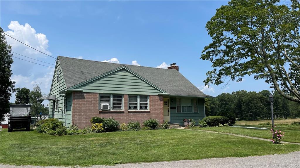 581 Westminster Road Canterbury, CT 06331 - Photo 1 of 1 Front elevation