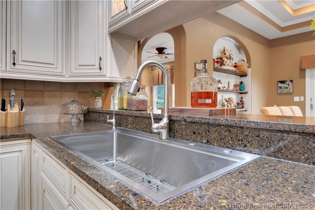 3010 Fox Hill Drive Floyds Knobs, IN 47119 - Photo 17 of 50