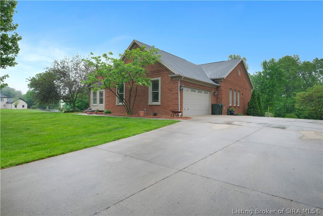 3010 Fox Hill Drive Floyds Knobs, IN 47119 - Photo 3 of 50