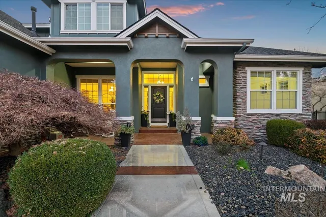 $1,249,900 | 1675 South Lake Crest Way, Eagle, ID 83616