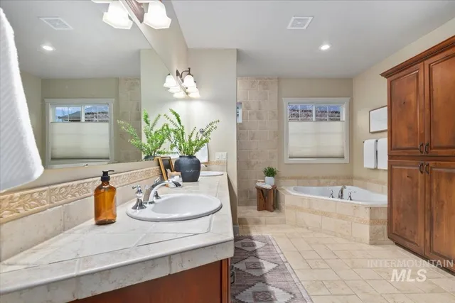 $1,249,900 | 1675 South Lake Crest Way, Eagle, ID 83616