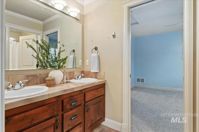 $1,249,900 | 1675 South Lake Crest Way, Eagle, ID 83616