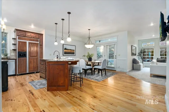 $1,249,900 | 1675 South Lake Crest Way, Eagle, ID 83616